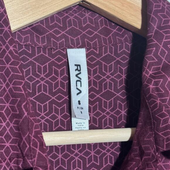Women's Size S RVCA Trader Shirt Long Sleeve Burgundy Rayon Geometric Button Up - Picture 3 of 7